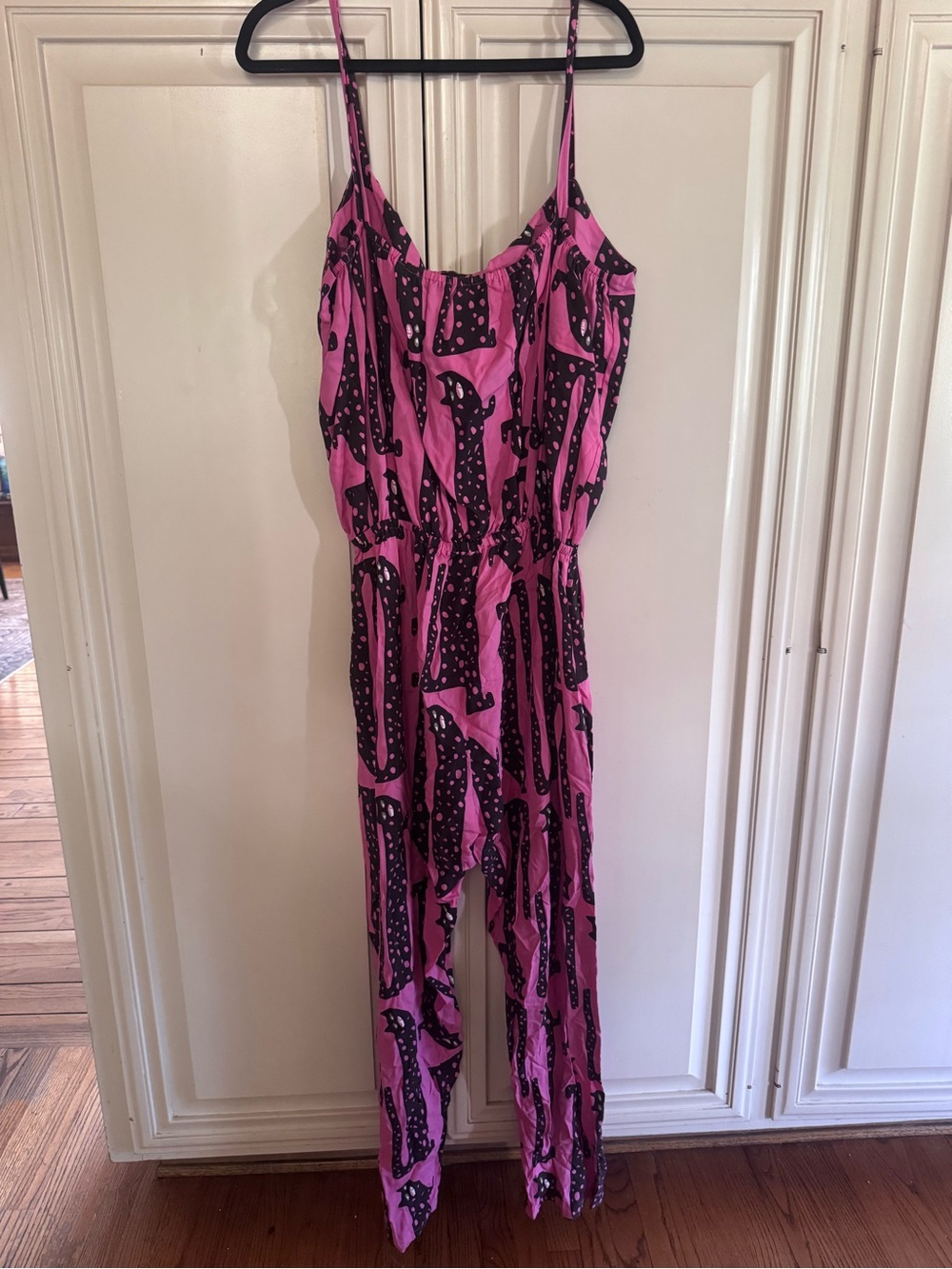 Nooworks pink romper/jumpsuit with black cat on it - Picture 2 of 3